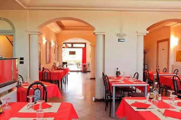 Hotel Daniela Ferrara 2*,